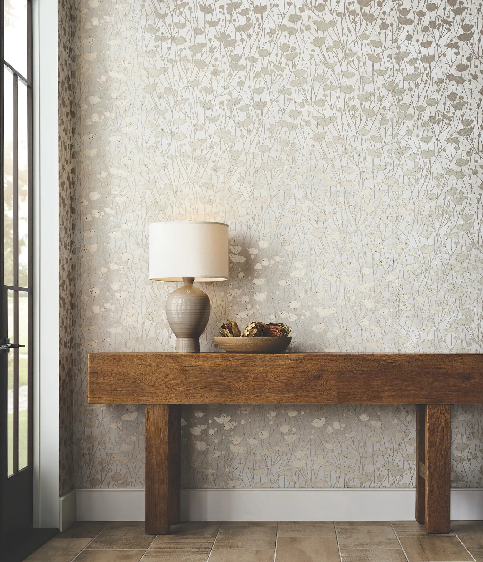 7wZa8069-Tea-Garden-Ii-Shimmering-Poppies-White-Gold-Ronald-Redding-Wallpaper_1